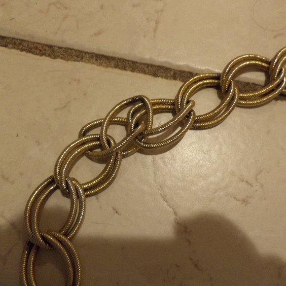 WOMEN\'S METAL LINK BEL -GOLD-TONE - NICE- Size: @47\